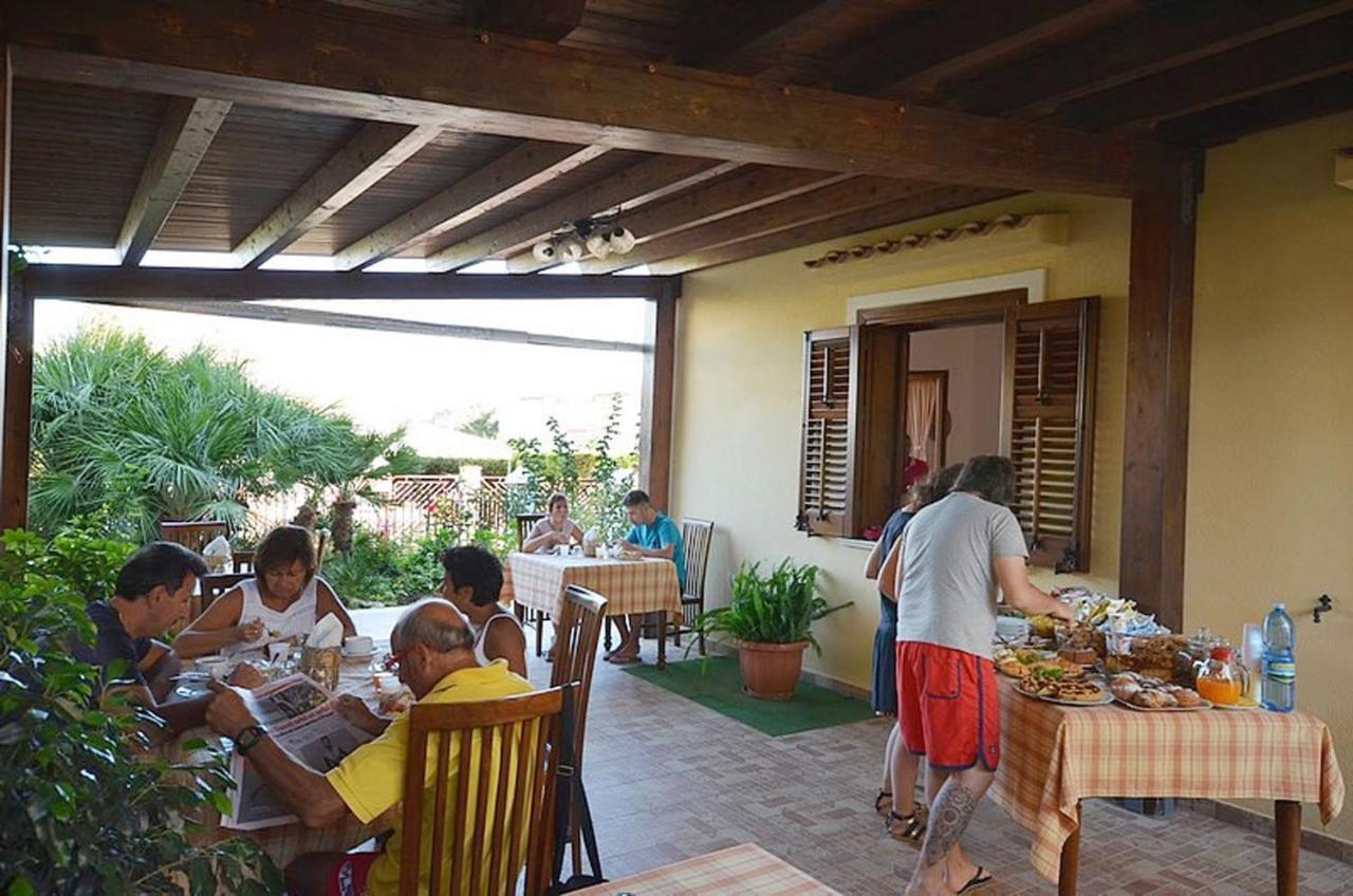 Aurora Castelluzzo Acomodação com café da manhã Exterior foto
